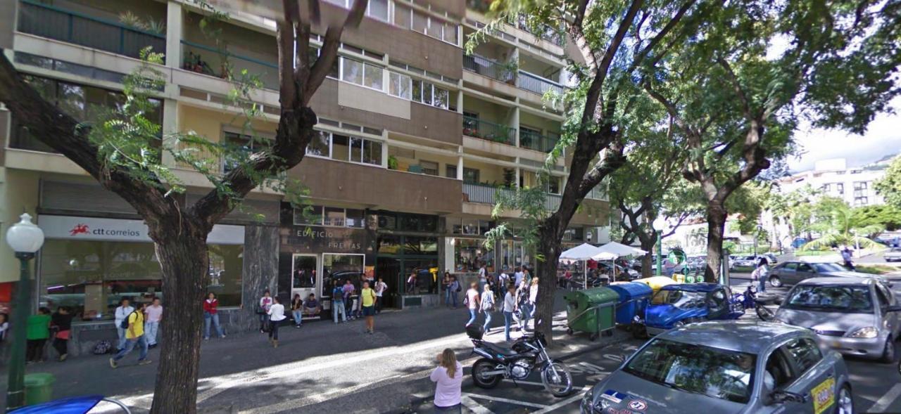 Flat With Balcony At Downtown By Farmers Market Appartement